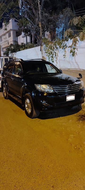 Toyota Fortuner V 2013 VIP condition Urgent Sale /0333/2211/22/9 1