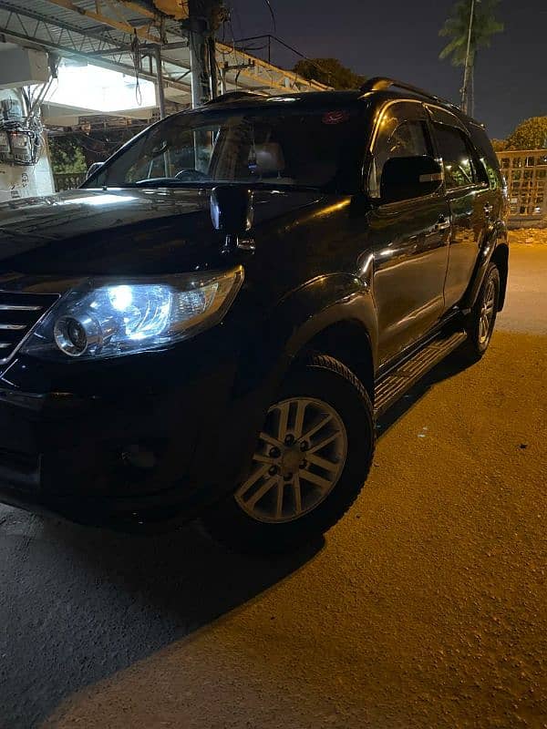 Toyota Fortuner V 2013 VIP condition Urgent Sale /0333/2211/22/9 6