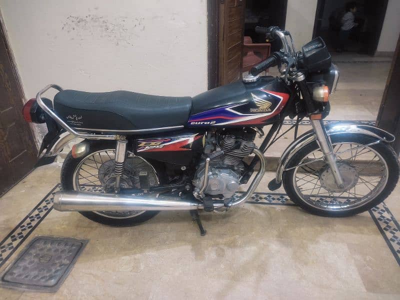 Honda 125(2017 Model) Black color Neat And Clean Bike O3O96881O7O 4