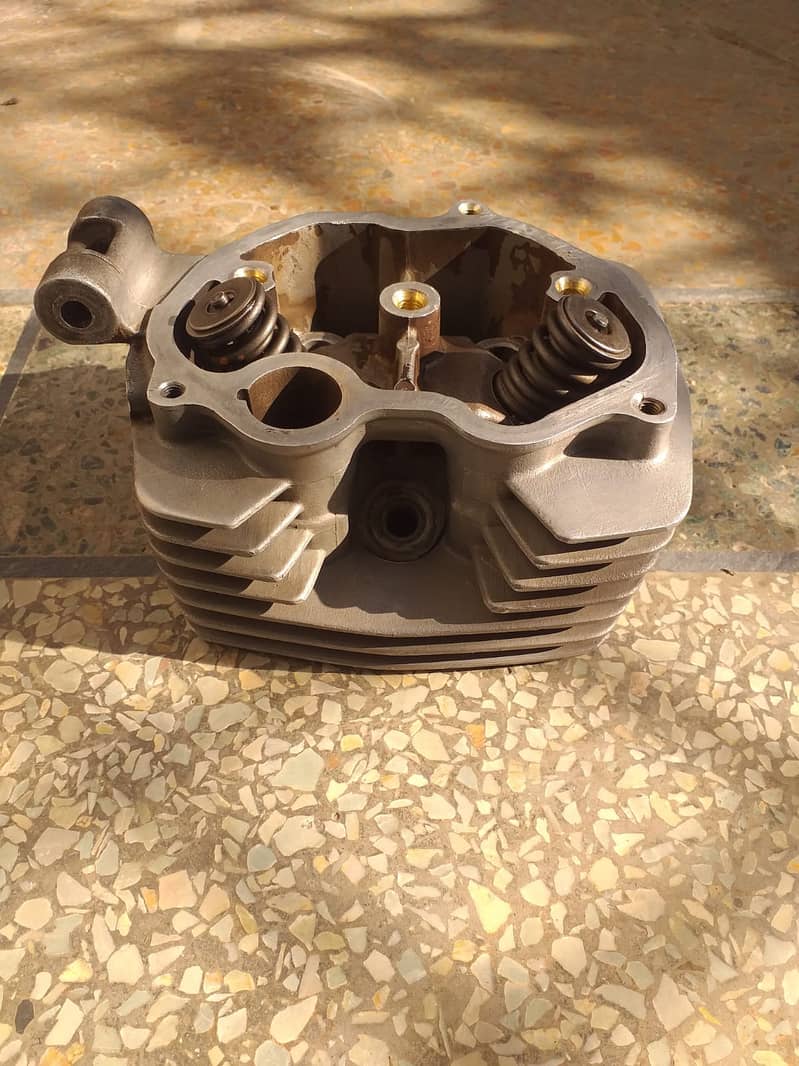 Honda CG 125 Engine Head 2