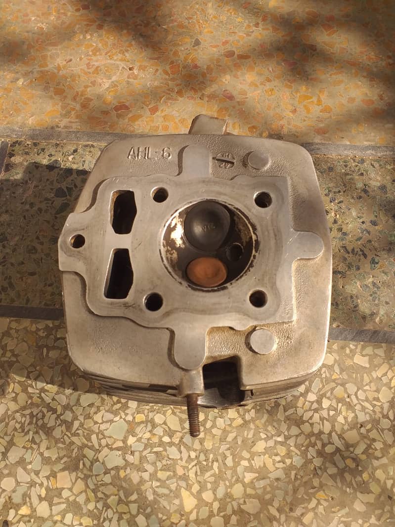 Honda CG 125 Engine Head 5