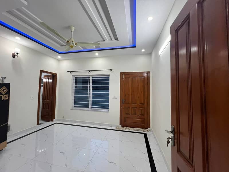 10 Marla Brand New low budget House for sale in G-13 Islamabad 4