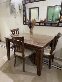 Dinning Table with 4 Chairs