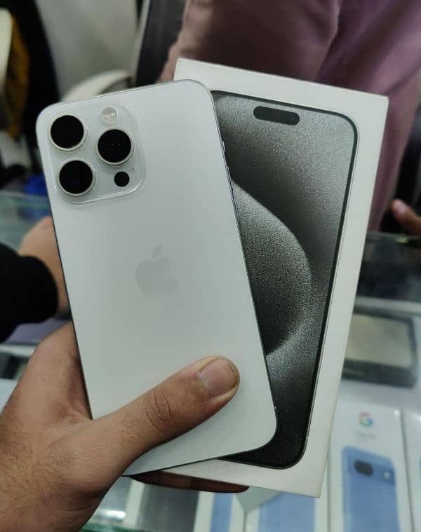 iPhone 15 pro max pta with box 1