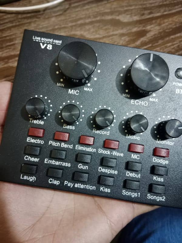 live sound card V8 new condition 1