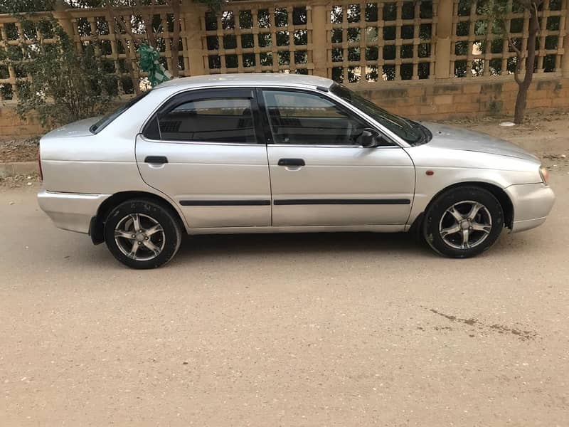 Suzuki Baleno Jxr 2003 Mint Condition. 3