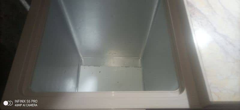 Dawlance D freezer just like new 4