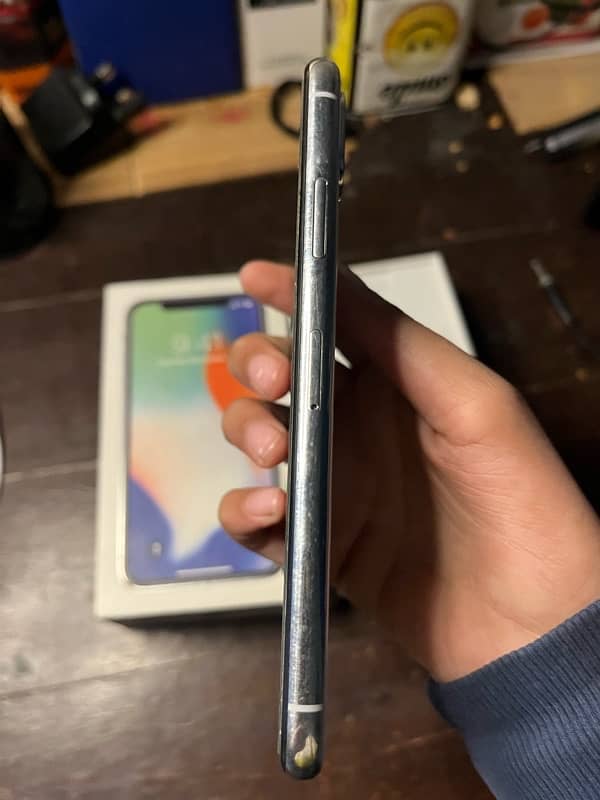 Iphone X 64 gb factory unlocked with box 5