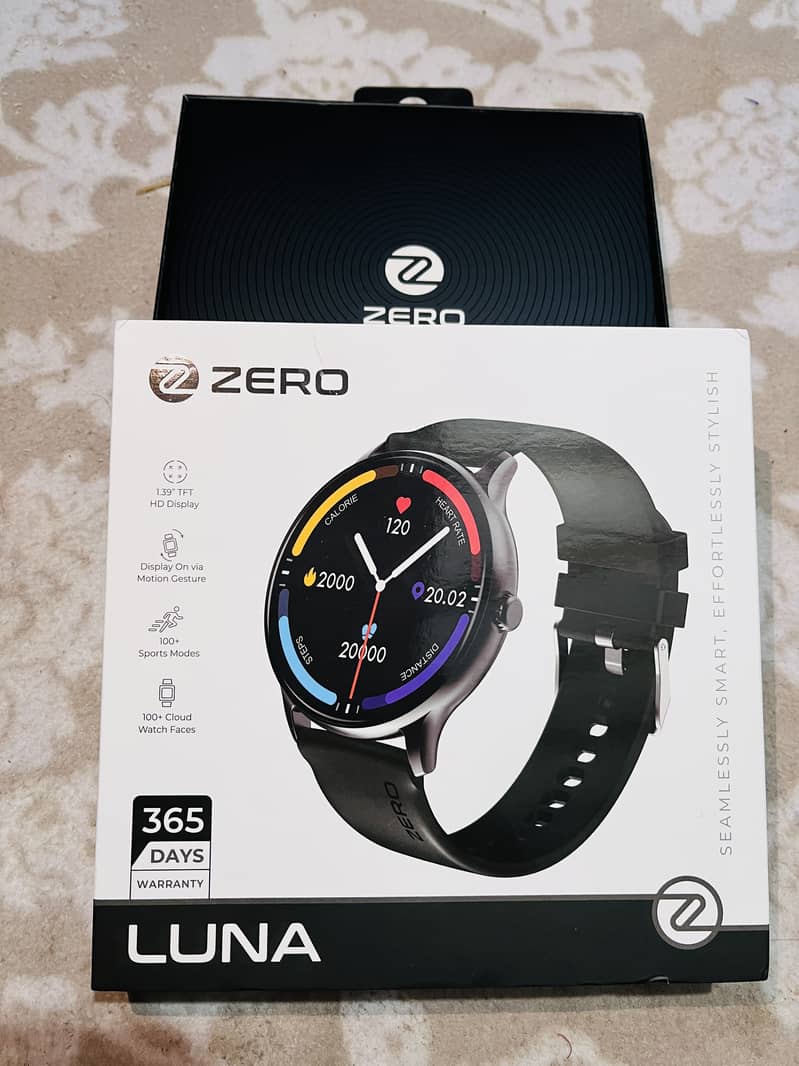 zero life style Luna watch 3