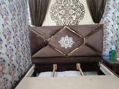 King size double with 2 side tables and dressing