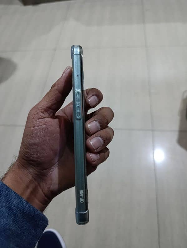 oppo F21 pro 5g in mint condition 2