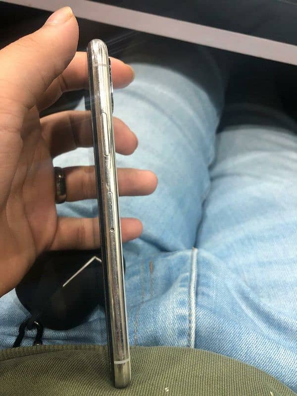 Iphone X 256GB PTA Approved 100% Battery Just Back Minor Crack 1