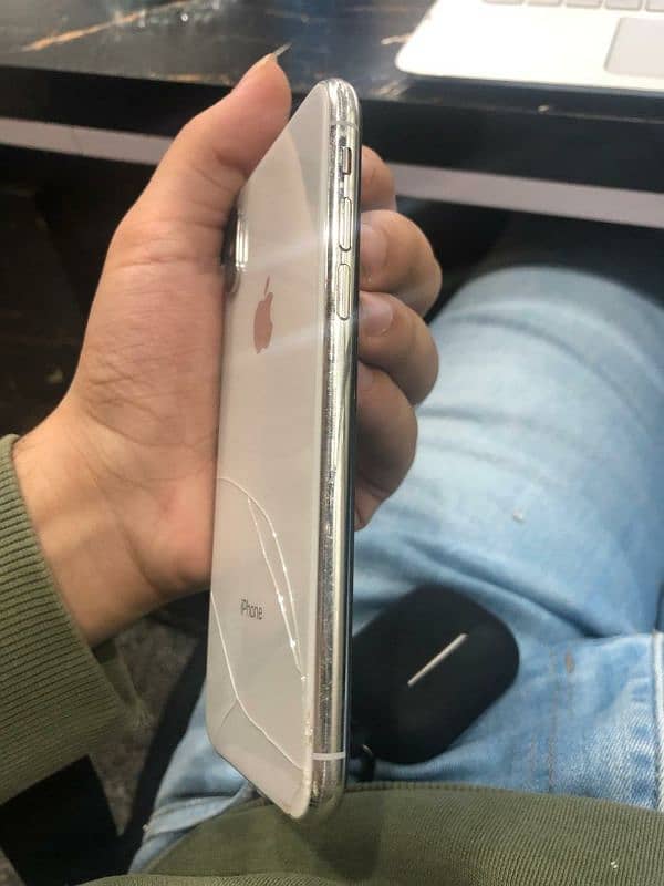 Iphone X 256GB PTA Approved 100% Battery Just Back Minor Crack 2