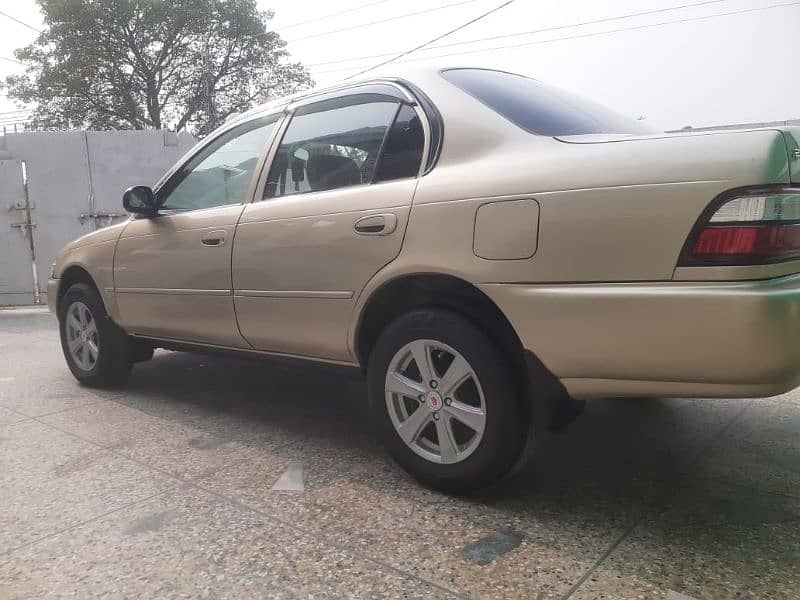 Toyota Corolla 2.0 D 2001 10