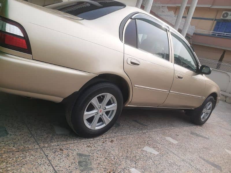 Toyota Corolla 2.0 D 2001 11