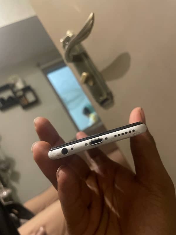 iPhone 6 pta approved 10/8 condition 2