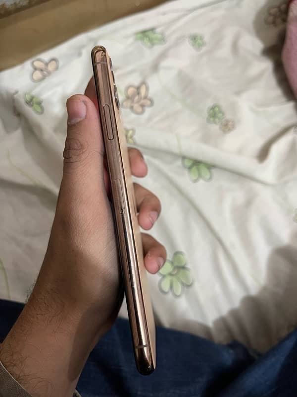 iPhone 11 Pro Max pta approved 256gb 3