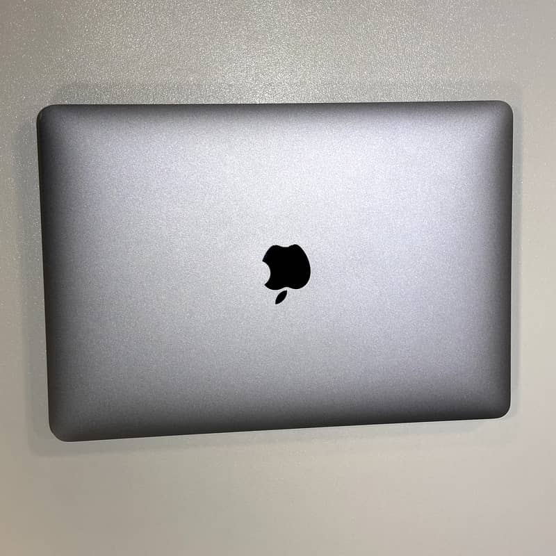 MacBook Pro 13” (2020) – Excellent Condition + Free Leather Sleeve 6