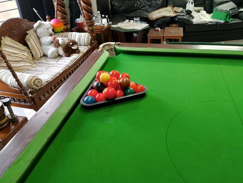 Snooker table and sticks 2