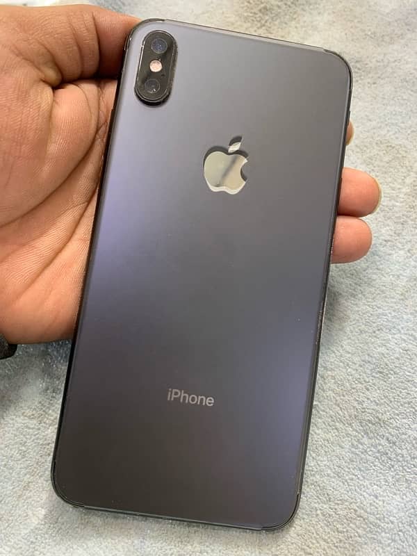 iphone xs max 256GB non_pta 4