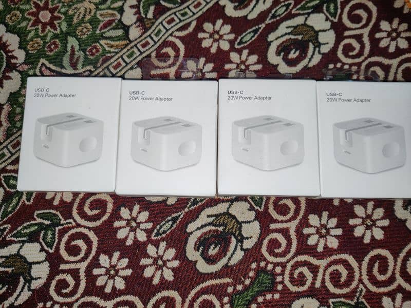 Apple Chargers 20W Ctype 5