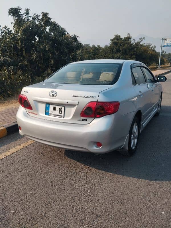 Toyota Corolla Altis 2010 13