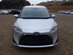 Toyota Sienta 2019