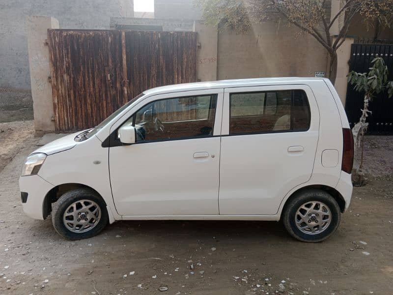 Suzuki Wagon R 2018 1