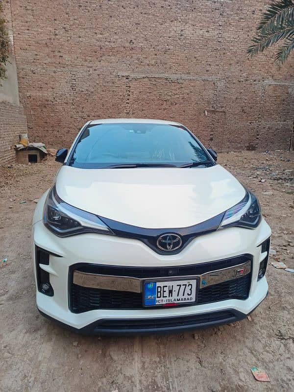 Toyota C-HR 2019 1