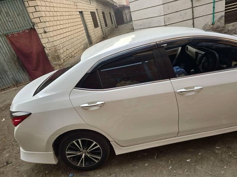 Toyota Corolla Altis 2019 4