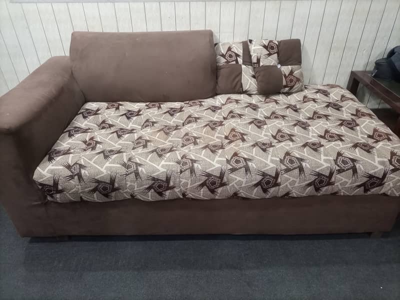 Brown Dewan Sofa 2