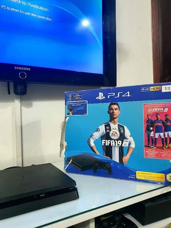 ps4 slim Dubai import 0