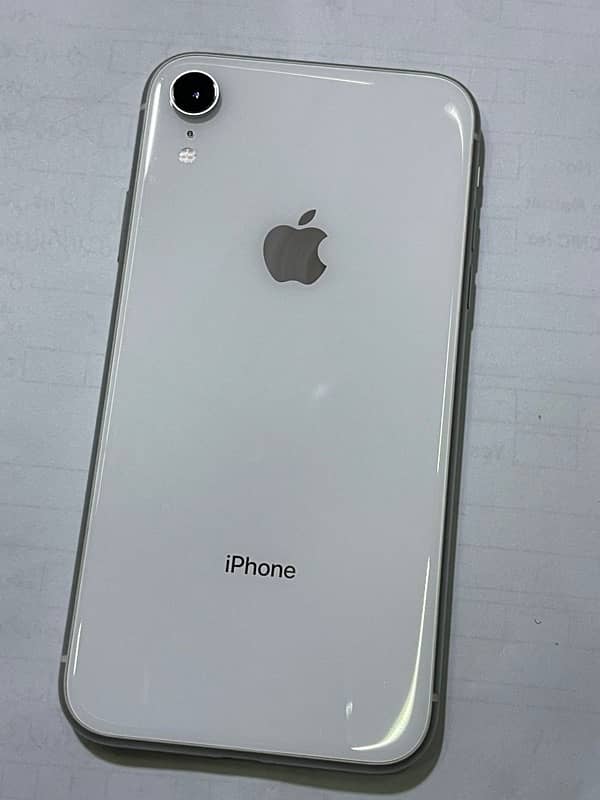 iPhone XR (non PTA ) 3