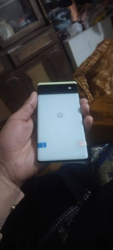 I m selling my Google pixel 6 8/128 6