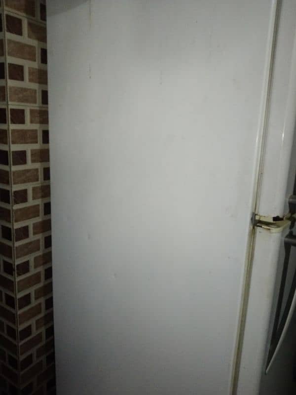 Refrigerator for sale 8