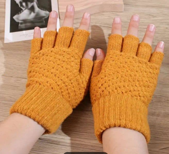 hand knit gloves all dezine available 4