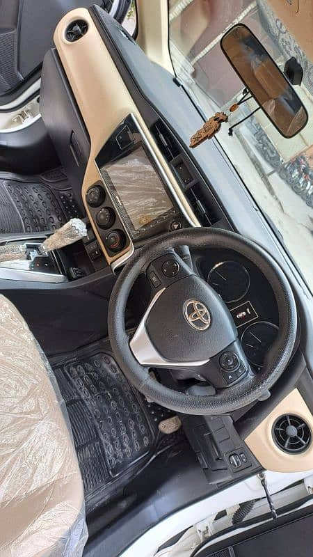 Toyota Corolla Altis 2023 CVT transmission full option 10