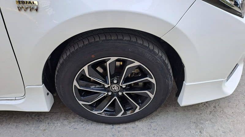 Toyota Corolla Altis 2023 CVT transmission full option 18