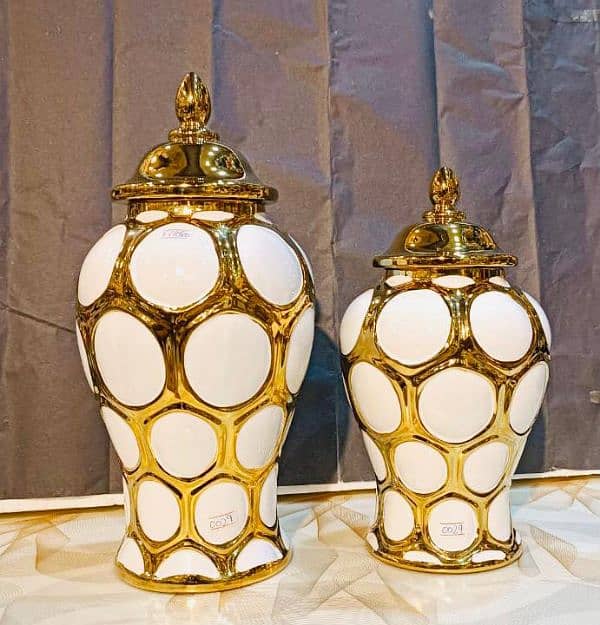 luxury ceramic material Jars 1