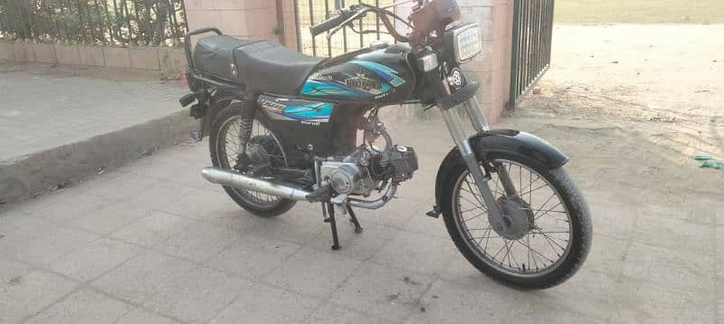 UNIQUE 70CC 2017 GENUINE CONDITION GENUINE ENGINE HAI. . . 1