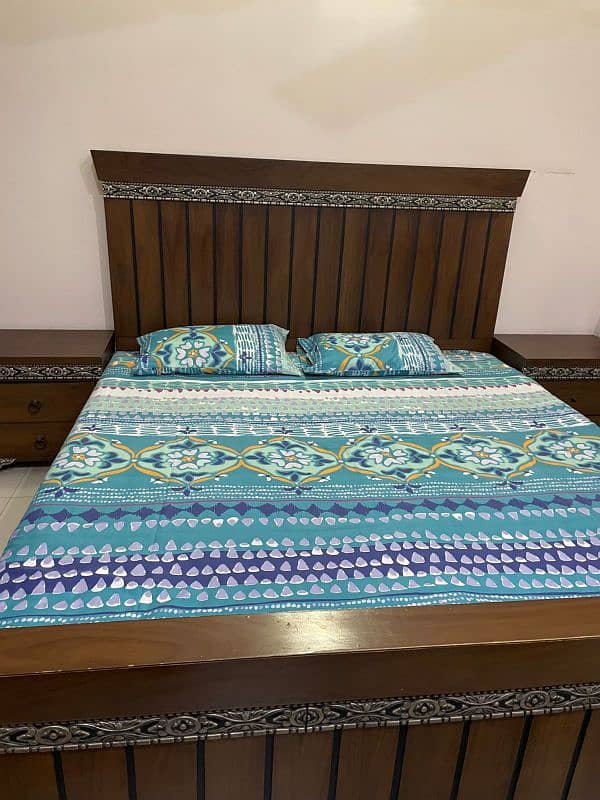 king size wooden bed with dressing 4