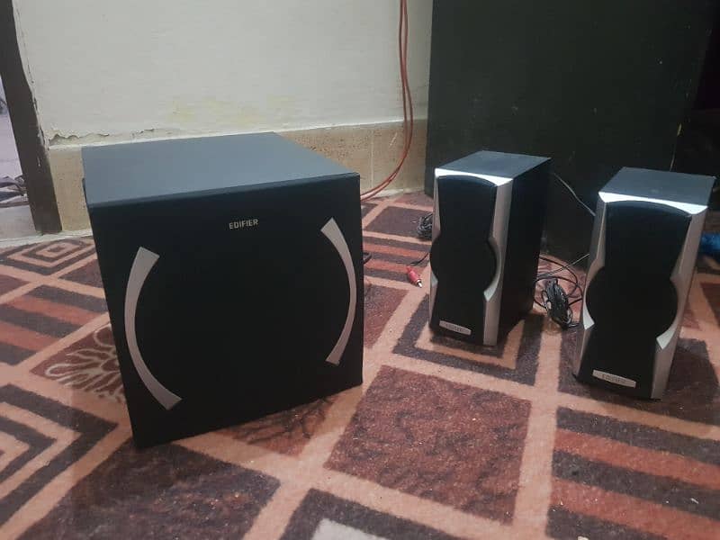 edifier woofer  orignal slightly used like new 4