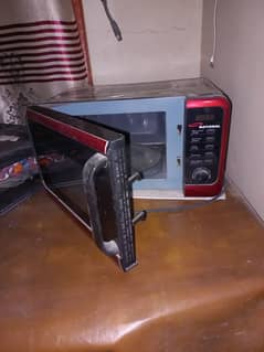 microwave oven