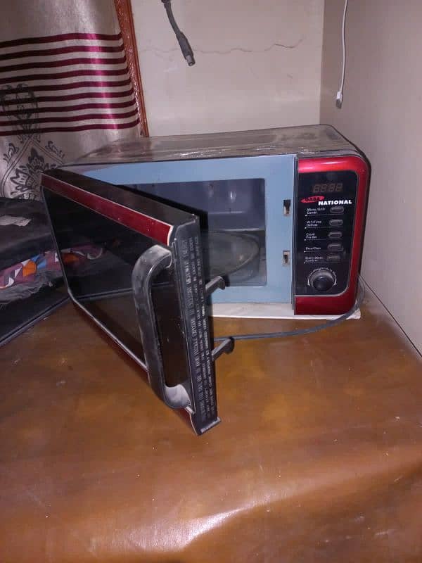 microwave oven 0