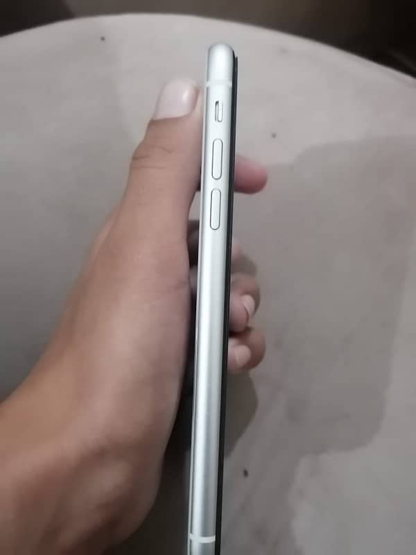 iPhone 11 128 gb non pta 10/10 4