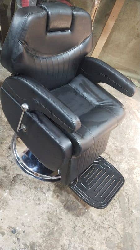 salon and chair for sale 5