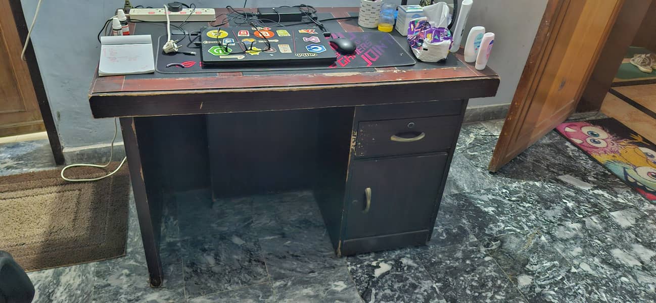 Office Table For Sale 1