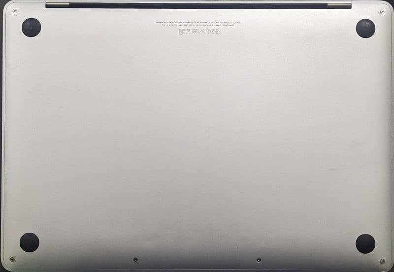 Macbook pro 13 (2017) 8/128 3