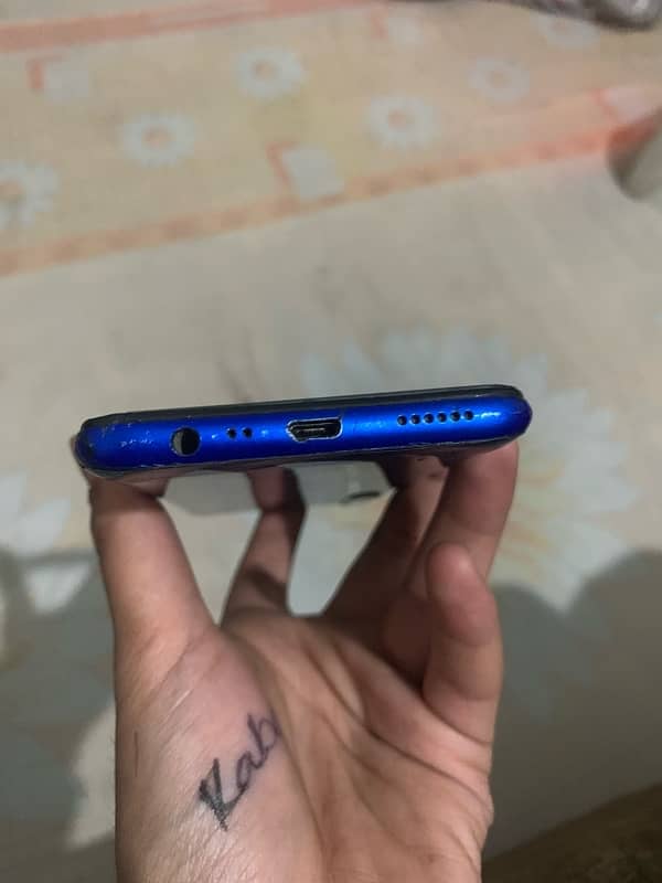 Realme 5 with box 4/64 0