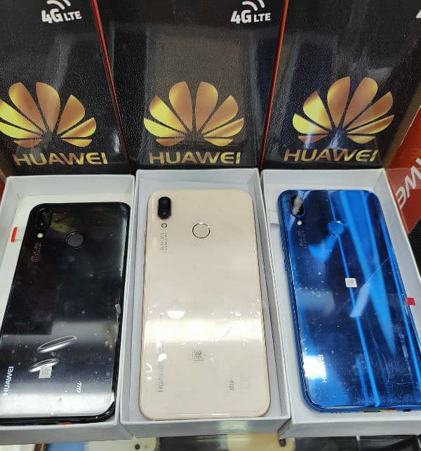 Huawei p20 lite 4/128 with box. Read add. 3